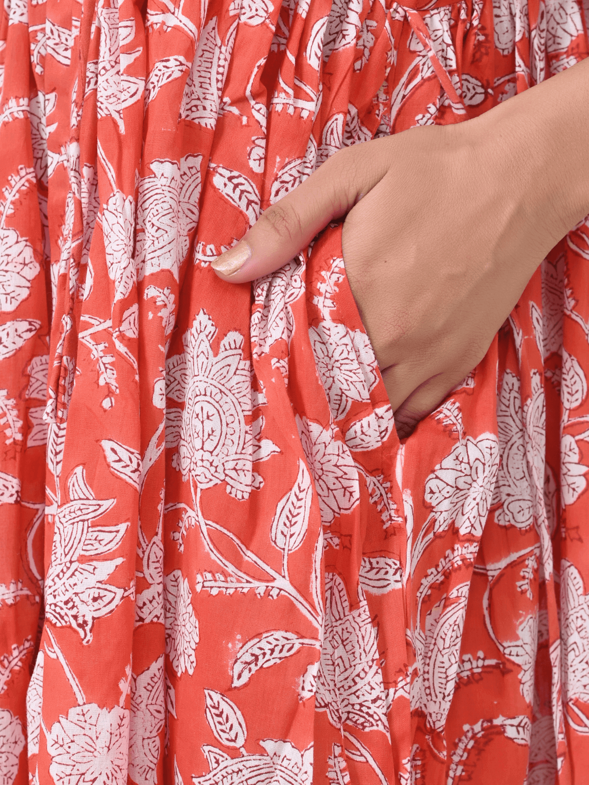 white-floral-printed-cotton-maxi-doi-dress-4