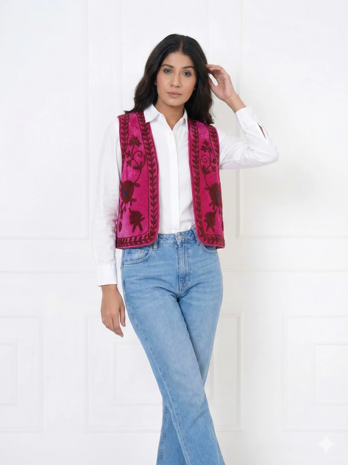 Pink-Embroidered-Velvet-Sleeveless-Jacket-Vest-1